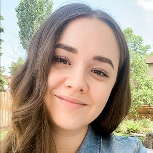 Meet your Posher, Christine